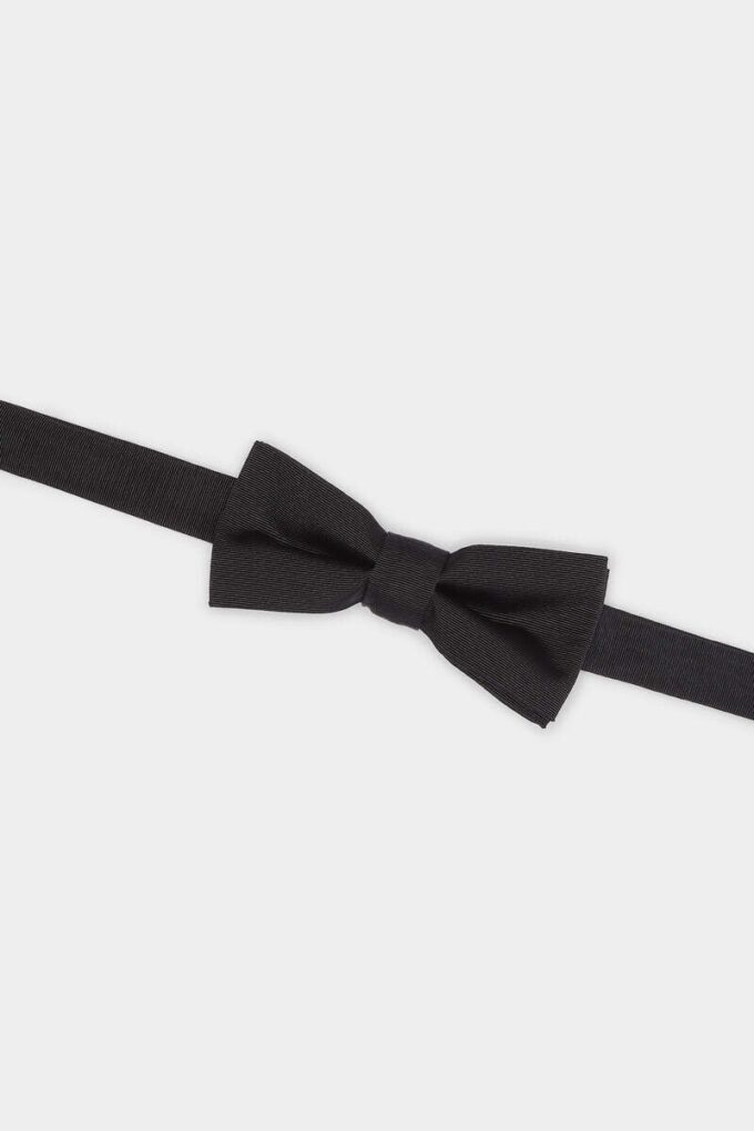 D2 Classic Bow Tie