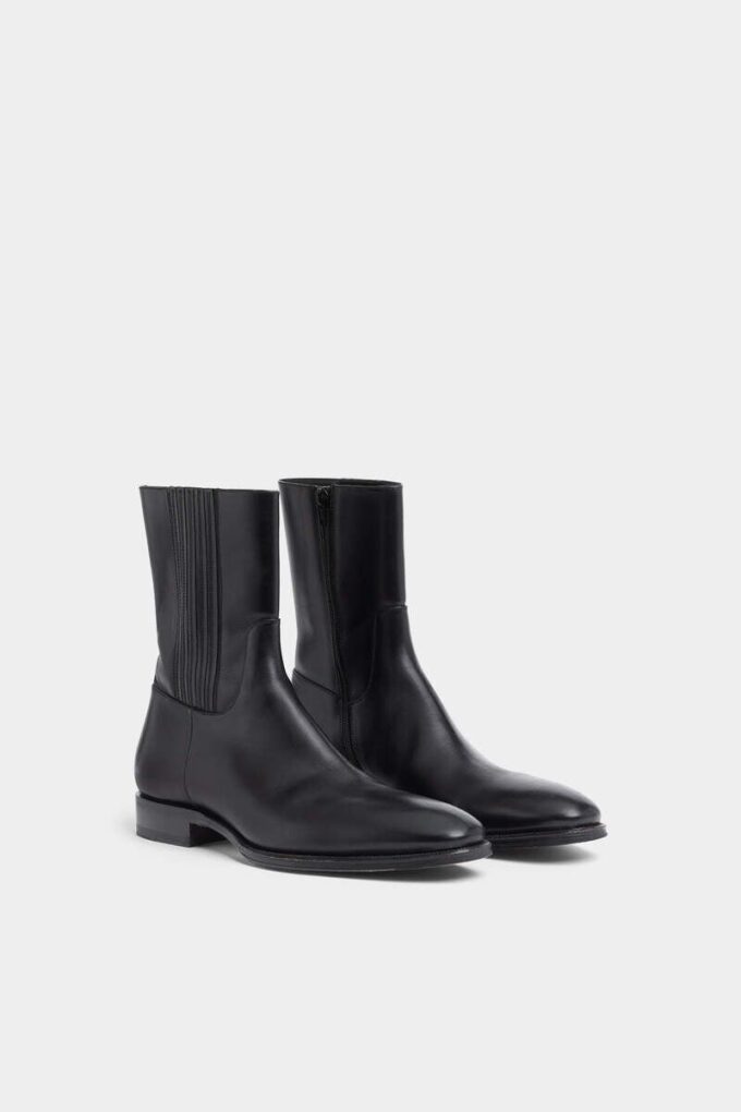 D2 Classic Flat Ankle Boot