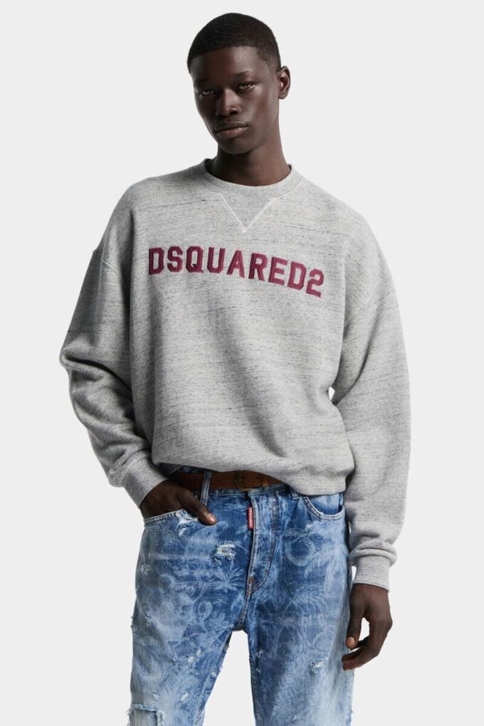 D2 College Short & Wide Crewneck