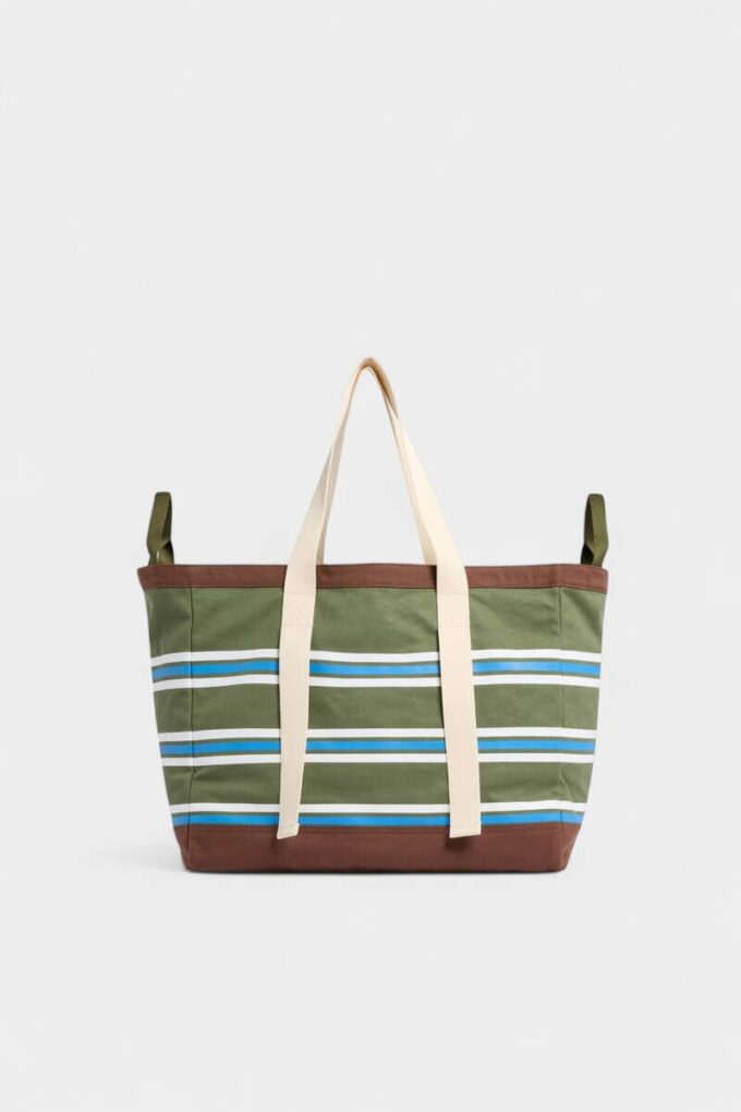 D2 College Tote Bag