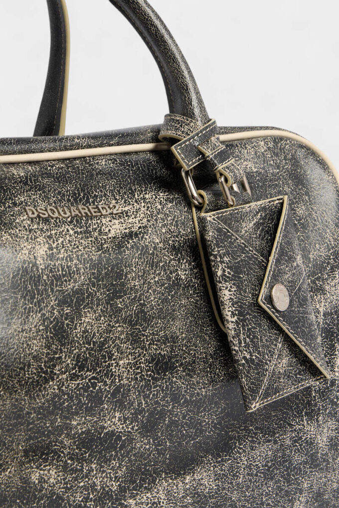 D2 Craked Leather Duffle