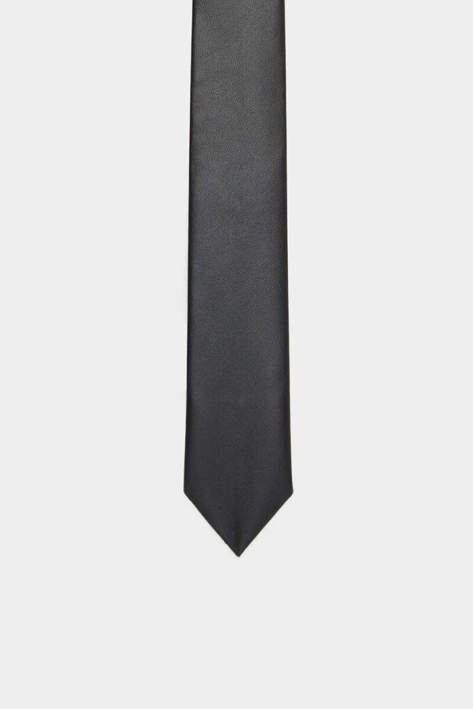 D2 Leather Tie