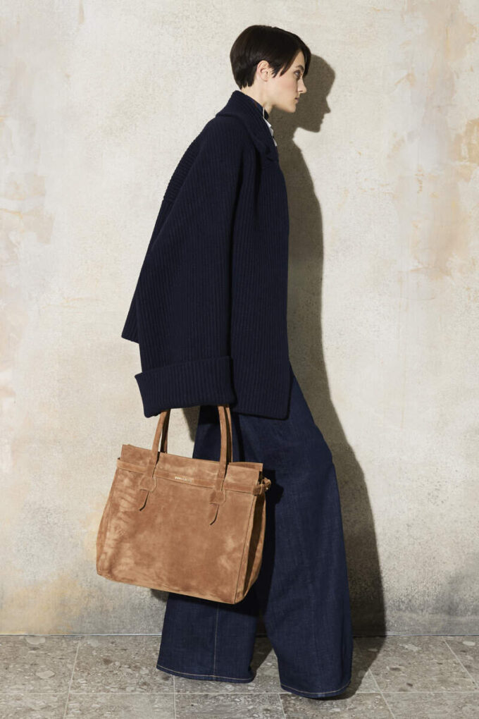 Dark Rinse Wash Traveller Jeans