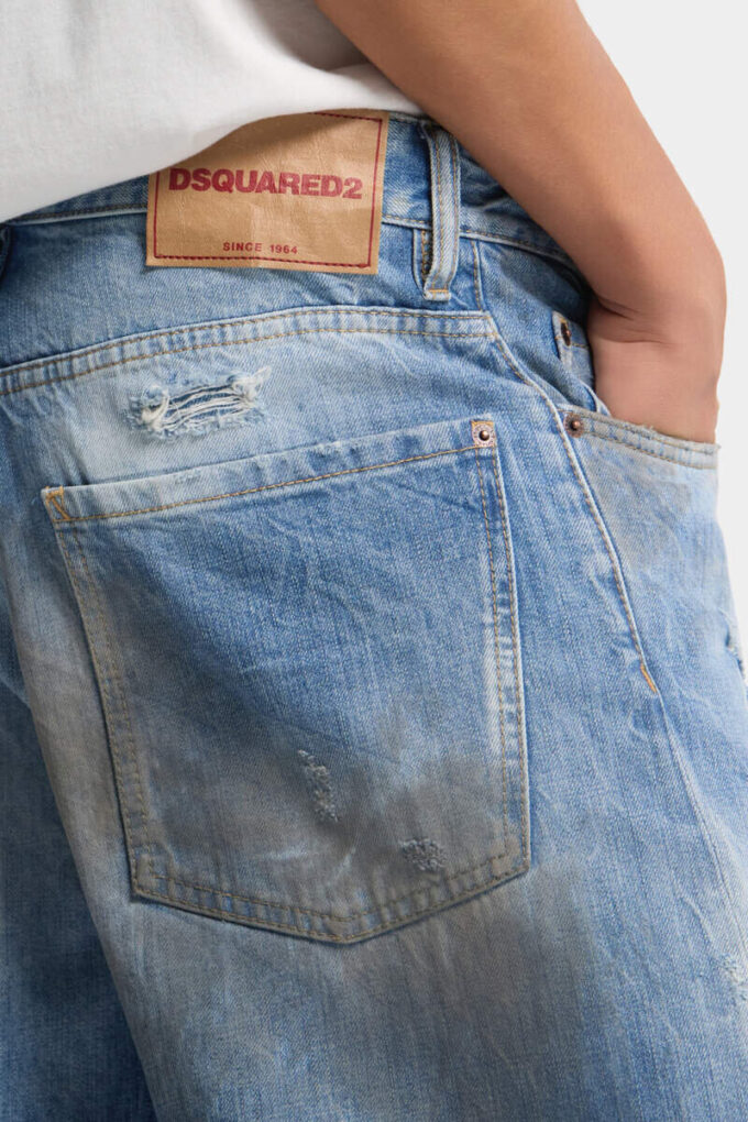 Light Dirty Wash Loose Twist Jeans