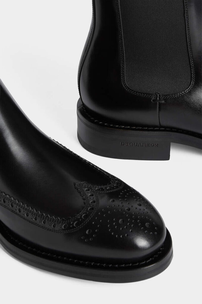 Neoclassic Chelsea Boots